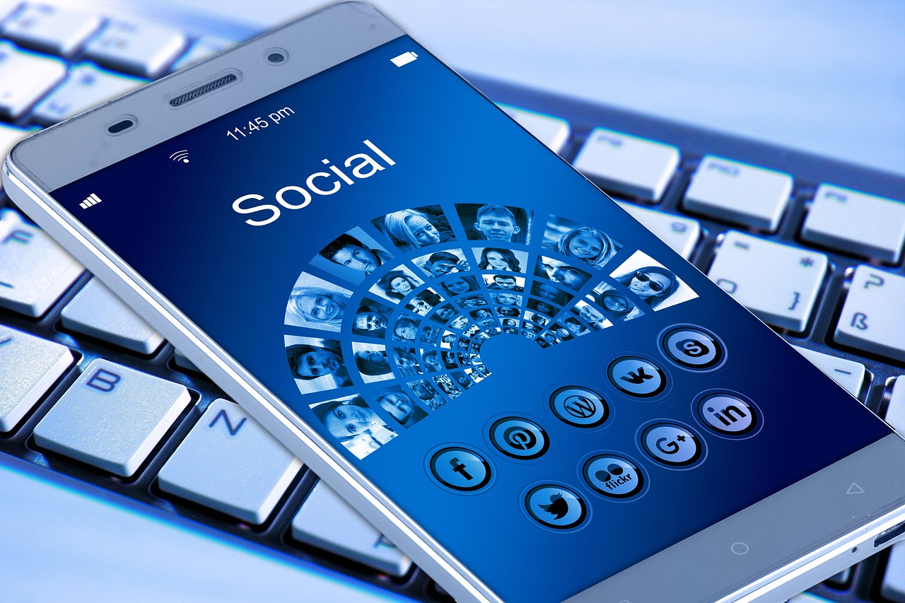Social Social